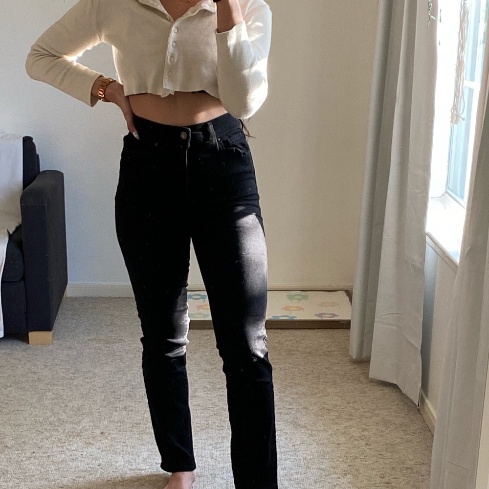 Levi’s High Rise Straight Jeans